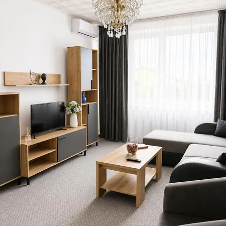 Kronlor Apartment *